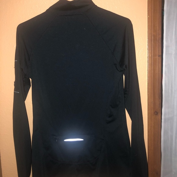 Medium Underarmour 1/2 Zip Running Top - Picture 2 of 4